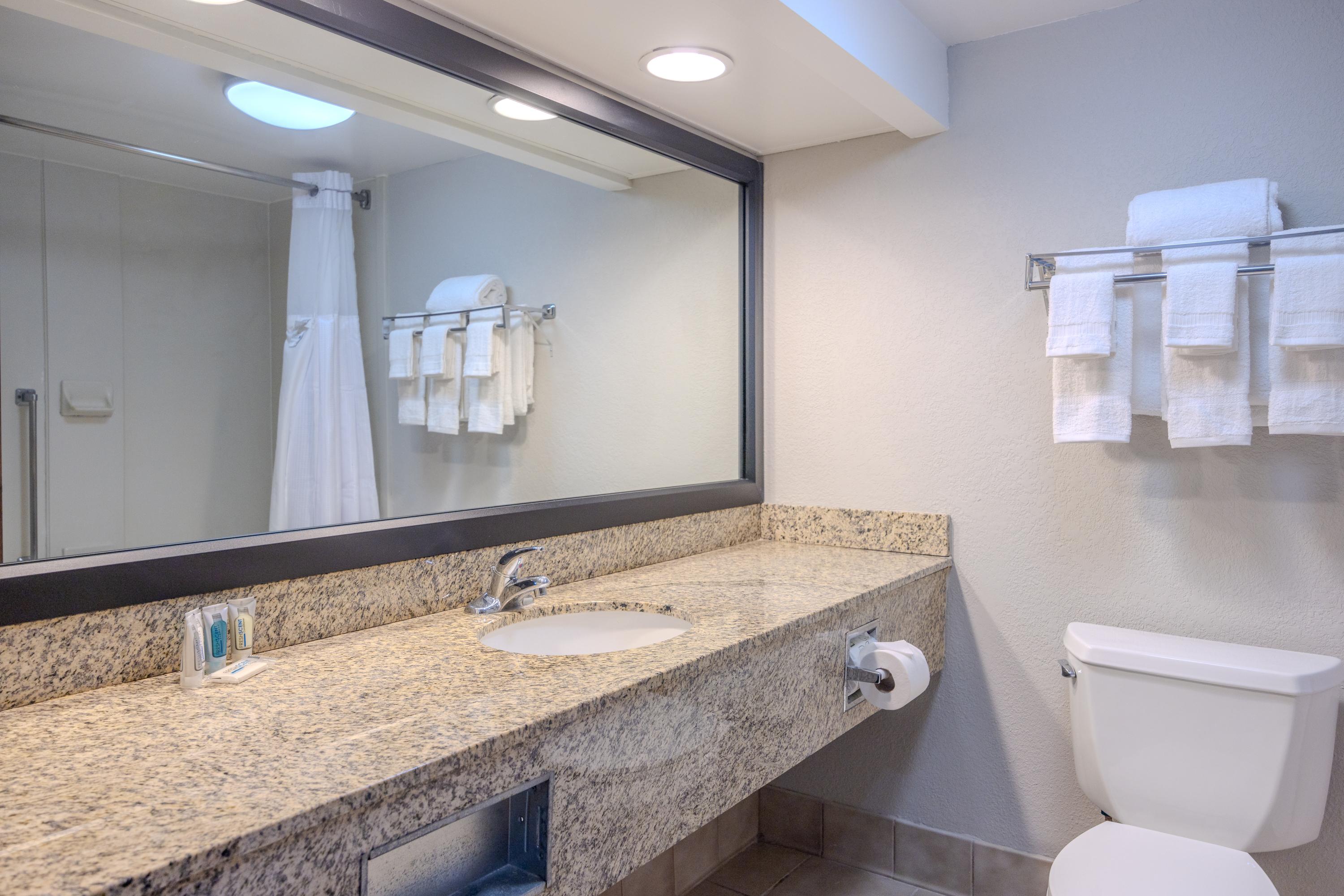 Solomons Inn Resort + Marina Bagian luar foto