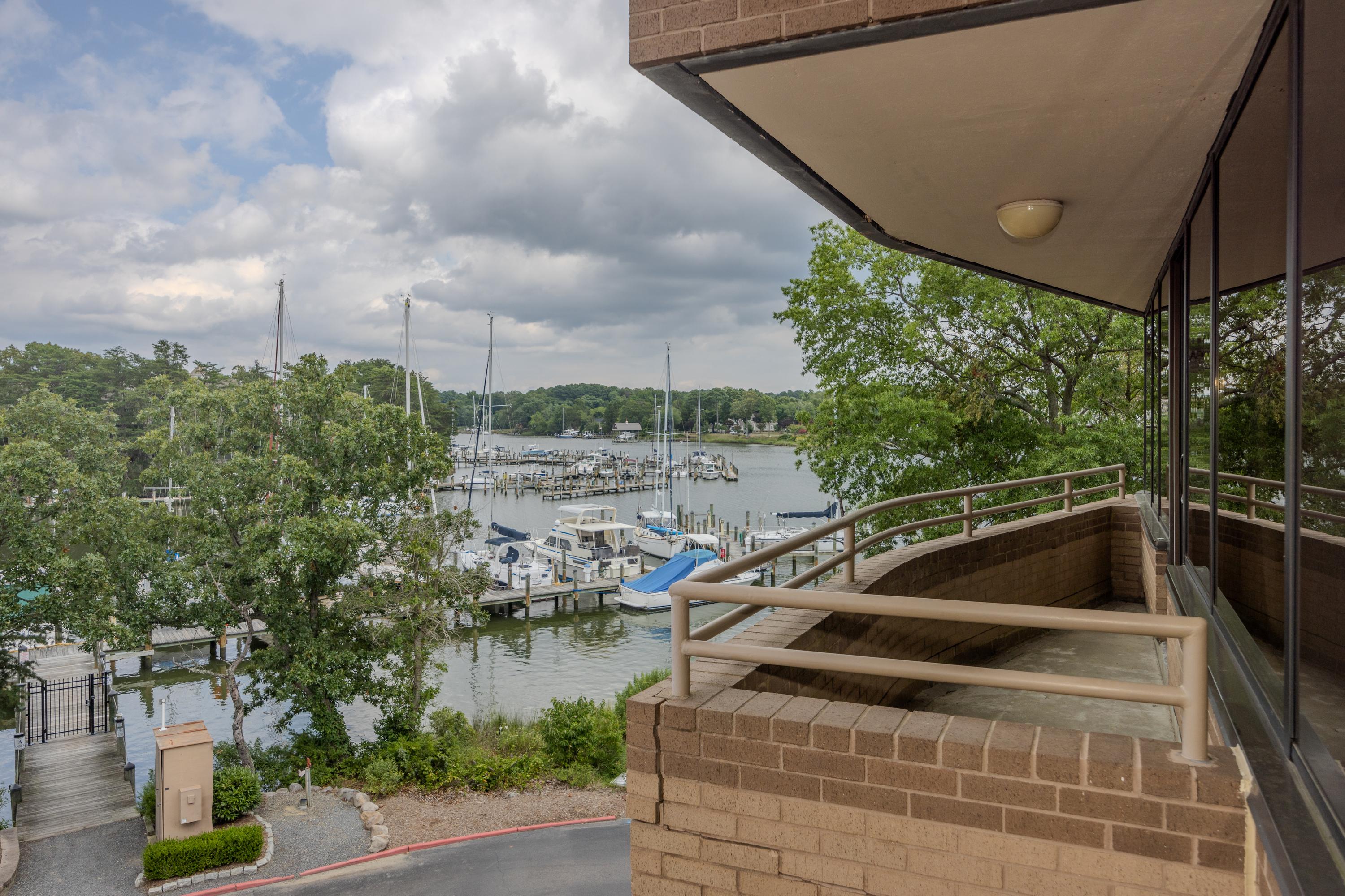 Solomons Inn Resort + Marina Bagian luar foto